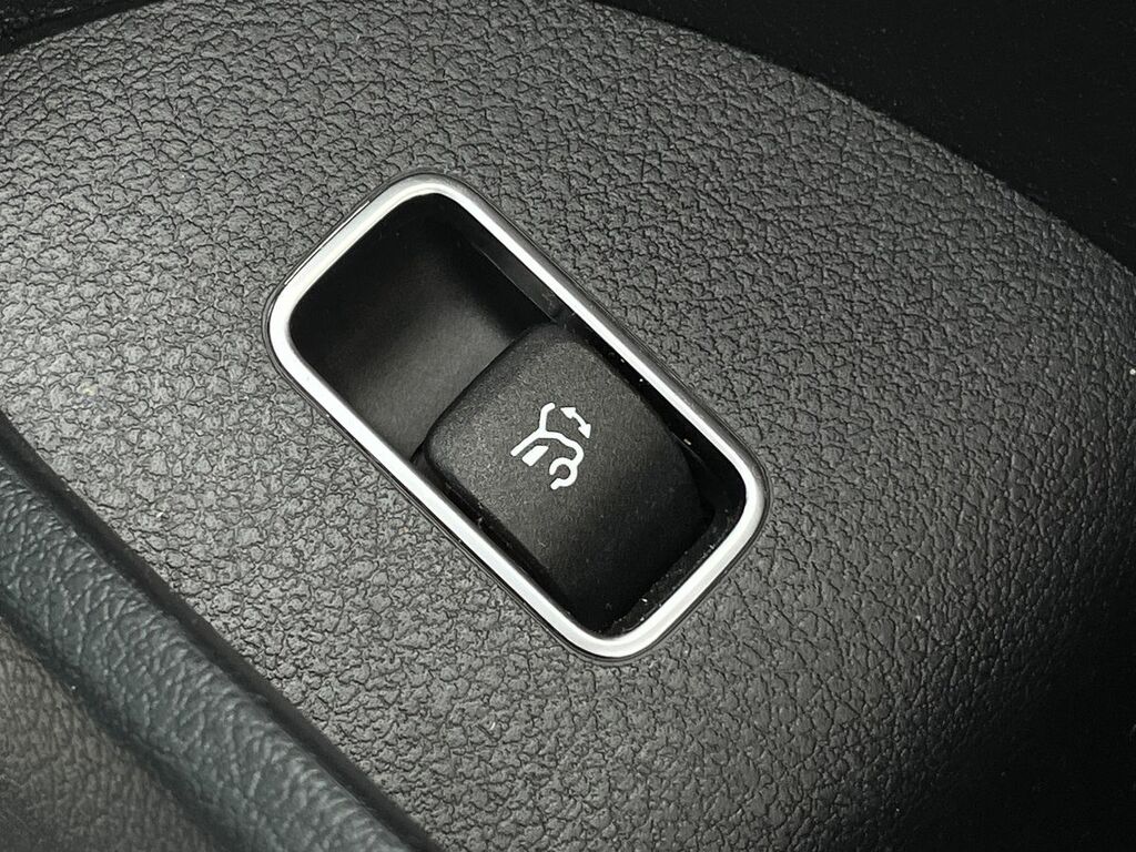 Mercedes-Benz GLE Class Suv White #24