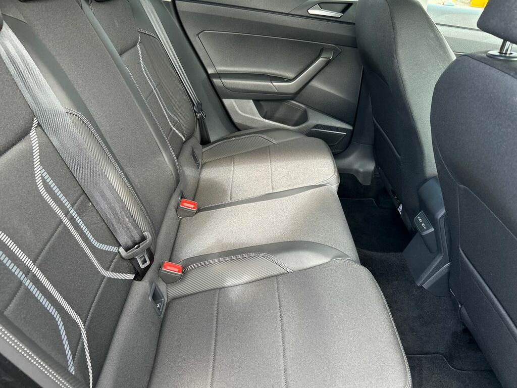 Volkswagen Taigo Hatchback Green #38