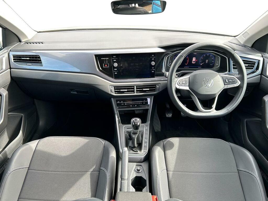 Volkswagen Taigo Hatchback Green #9