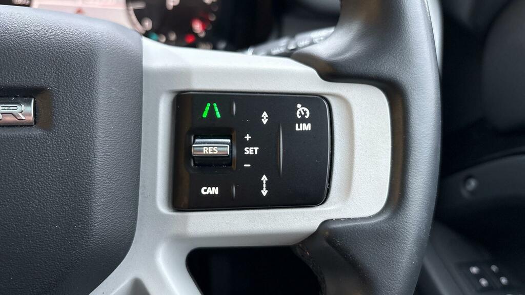 Land Rover Defender 110 Defender X-dynamic S D Mhev A Black #36