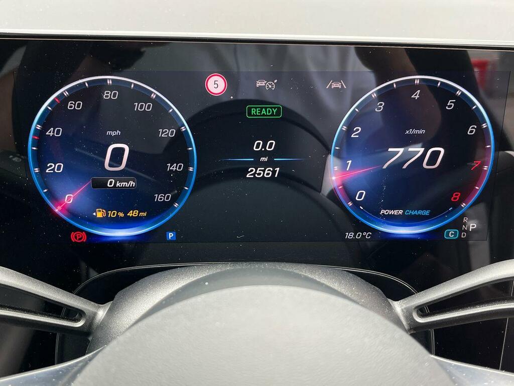 Mercedes-Benz CLA Class 200 Sport Executive Tip White #30