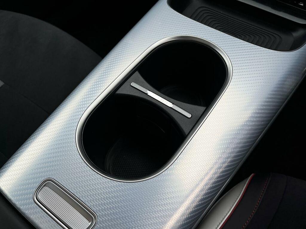 Mercedes-Benz CLA Class 200 Sport Executive Tip White #26