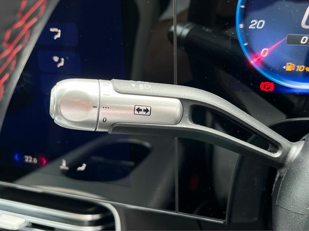 Mercedes-Benz CLA Class 200 Sport Executive Tip White #29