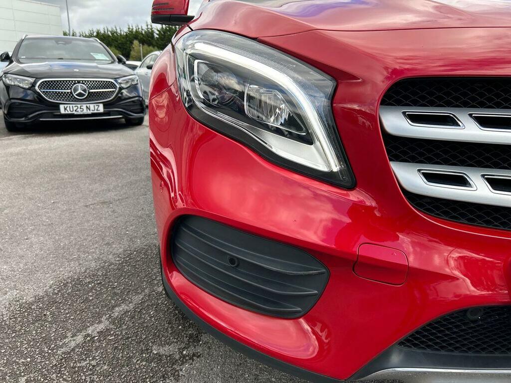 Mercedes-Benz GLA Class 1.6 Gla 200 Amg Line Edition 155 Bhp Black #23