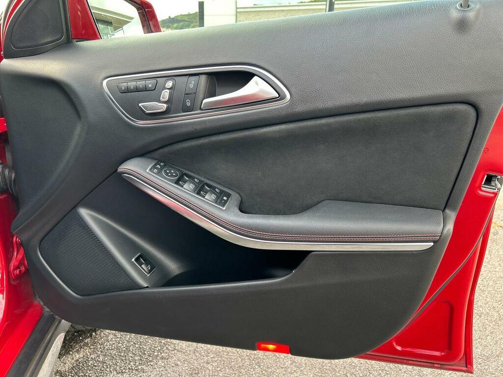 Mercedes-Benz GLA Class 1.6 Gla 200 Amg Line Edition 155 Bhp Black #34