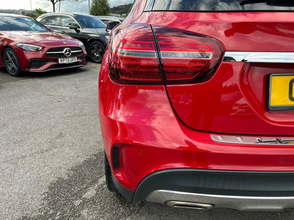 Mercedes-Benz GLA Class 1.6 Gla 200 Amg Line Edition 155 Bhp Black #19