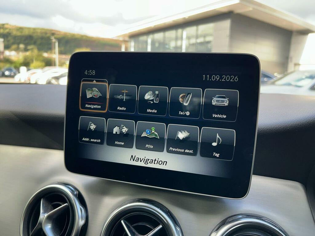 Mercedes-Benz GLA Class 1.6 Gla 200 Amg Line Edition 155 Bhp Black #10