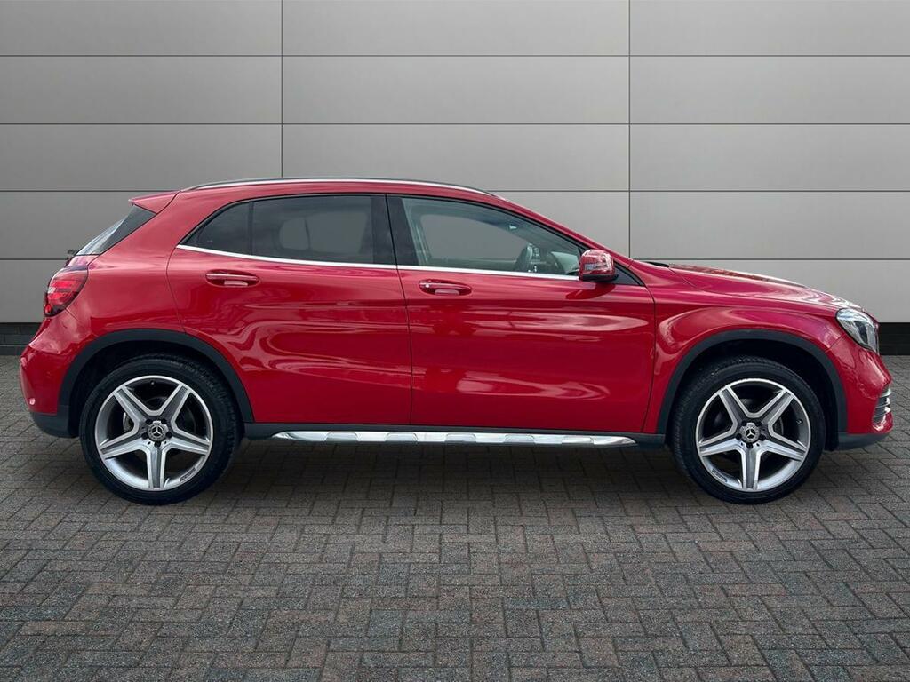 Mercedes-Benz GLA Class 1.6 Gla 200 Amg Line Edition 155 Bhp Black #5