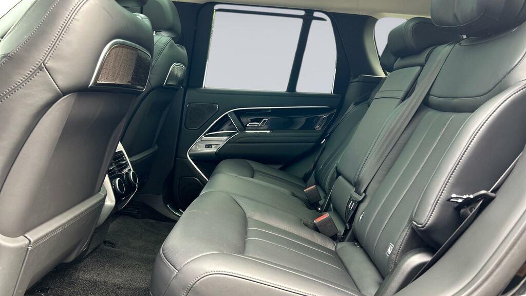 Land Rover Range Rover 3.0 D350 Black #4