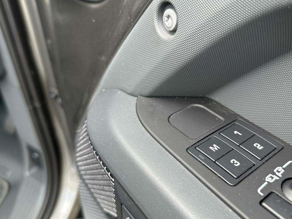 Land Rover Defender 110 3.0 D250 X-dynamic Hse Grey #25