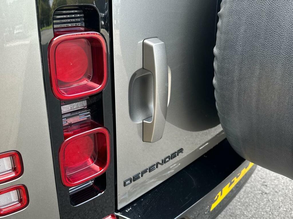 Land Rover Defender 110 3.0 D250 X-dynamic Hse Grey #26