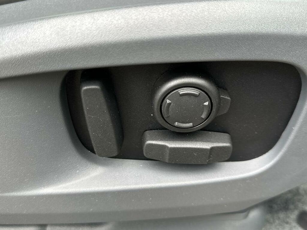 Land Rover Defender 110 3.0 D250 X-dynamic Hse Grey #31