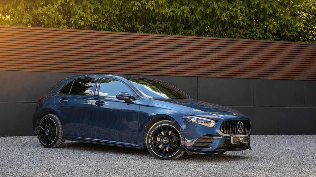 Mercedes-Benz A Class 2022 2.0 A200d Amg Line Edition Executive Hatchb BU22LRZ Blue #3