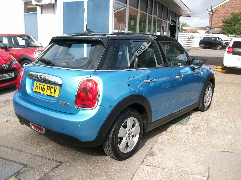 Mini Hatch 1.5 Cooper D Euro 6 Ss HT16PCV Blue #2