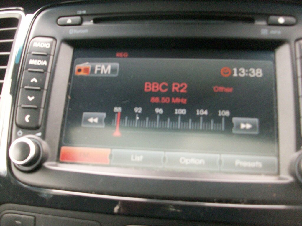 Kia Carens 1 Ecodynamics Crdi Silver #29