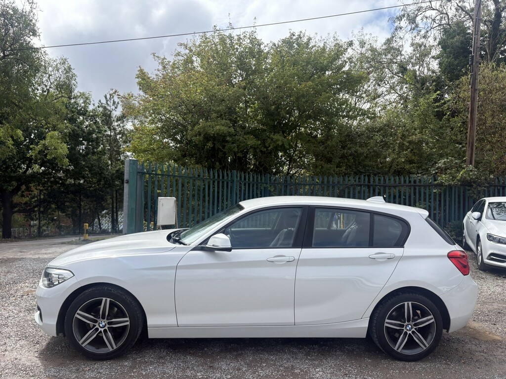 BMW 1 Series 1.5 118I Sport 5-Door White #4
