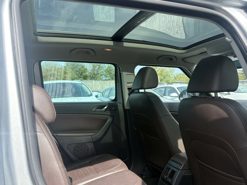 Skoda Yeti 2.0 Tdi Laurin Klement Silver #6
