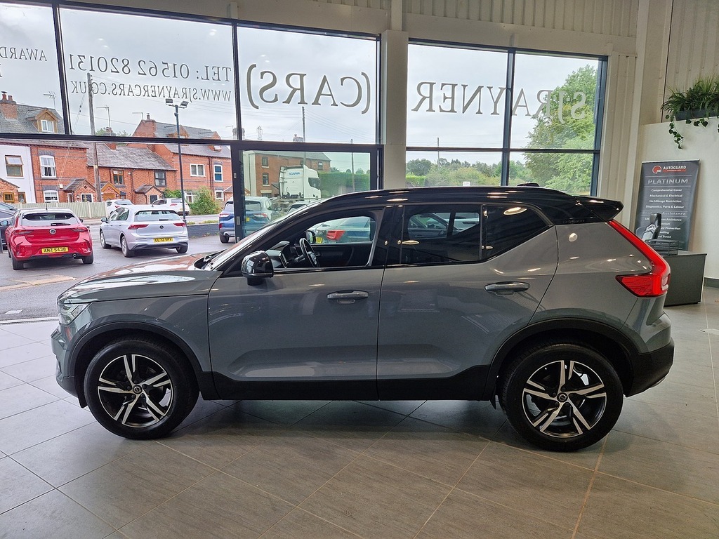 Volvo XC40 D3 R-design YU19EUZ Grey #2
