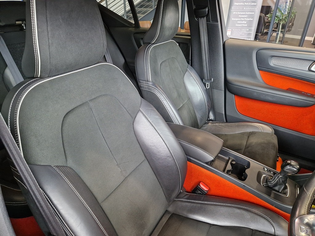 Volvo XC40 D3 R-design YU19EUZ Grey #4