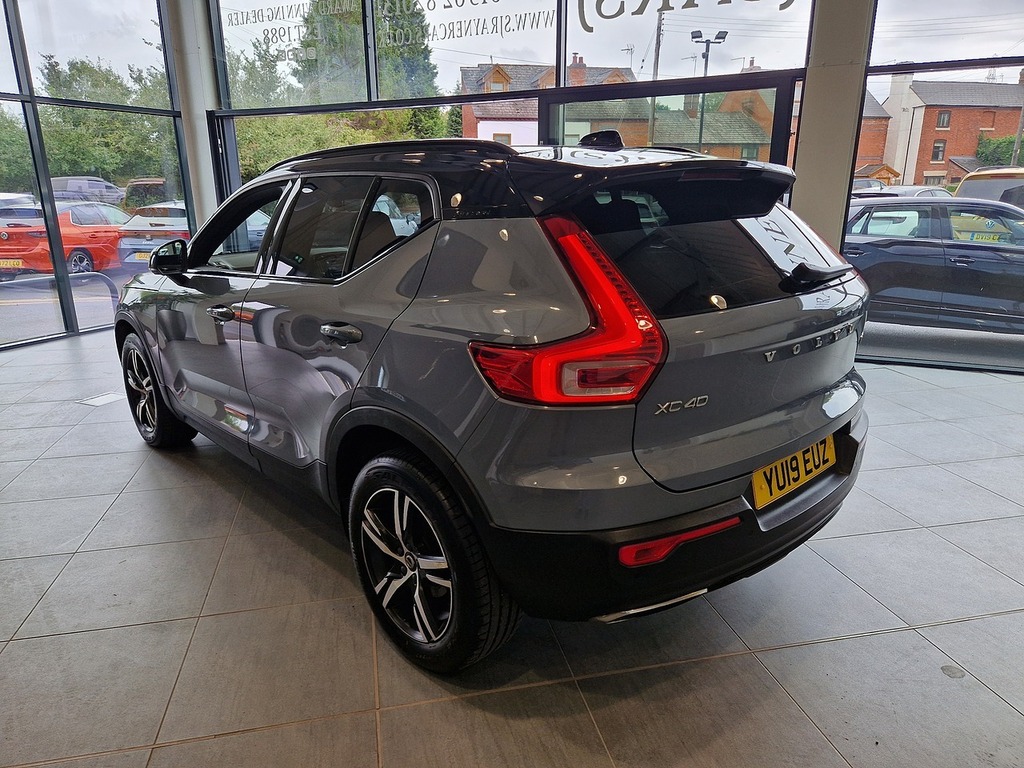 Volvo XC40 D3 R-design YU19EUZ Grey #3