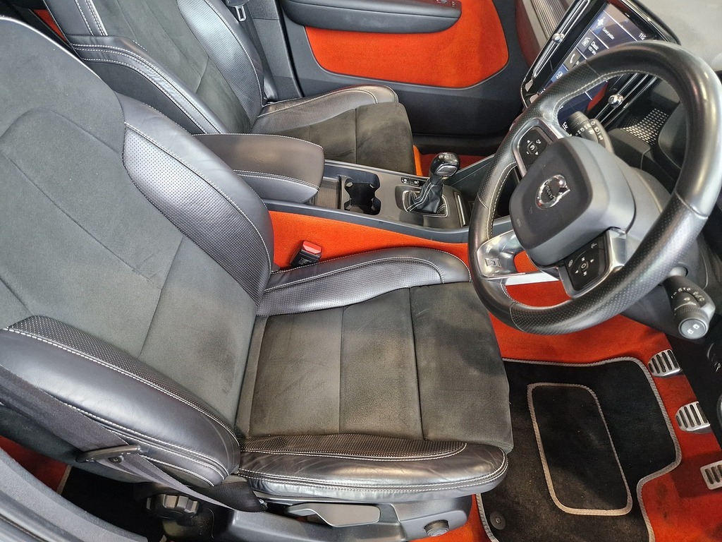 Volvo XC40 D3 R-design YU19EUZ Grey #5