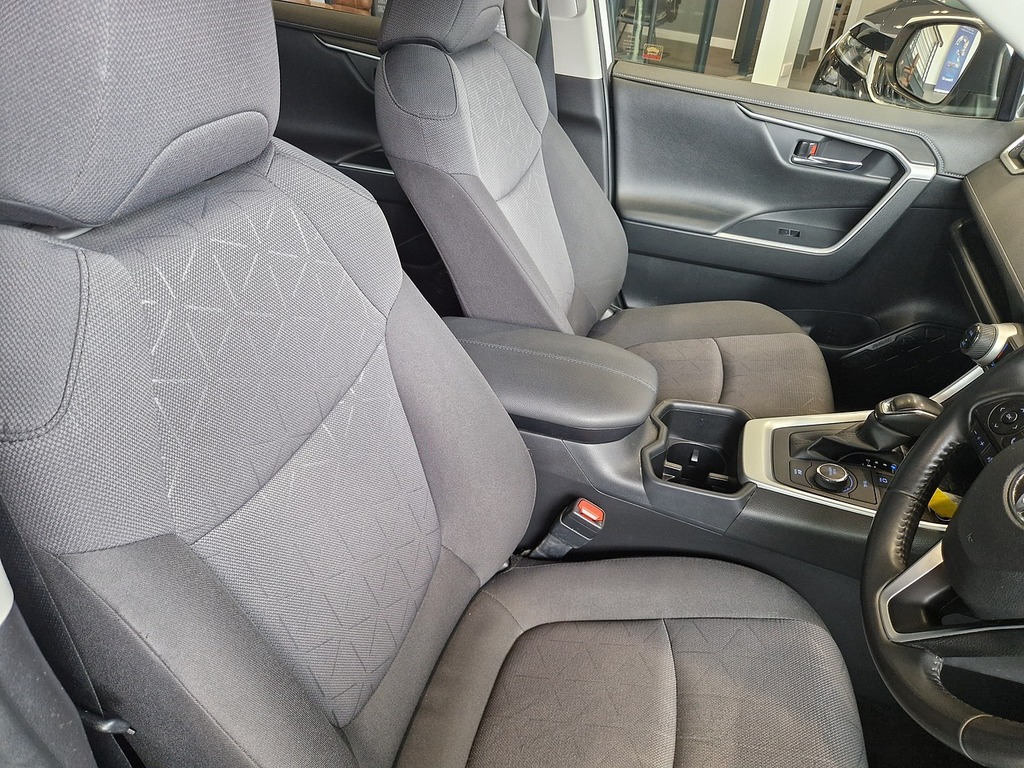 Toyota Rav 4 Vvt-h Design White #3