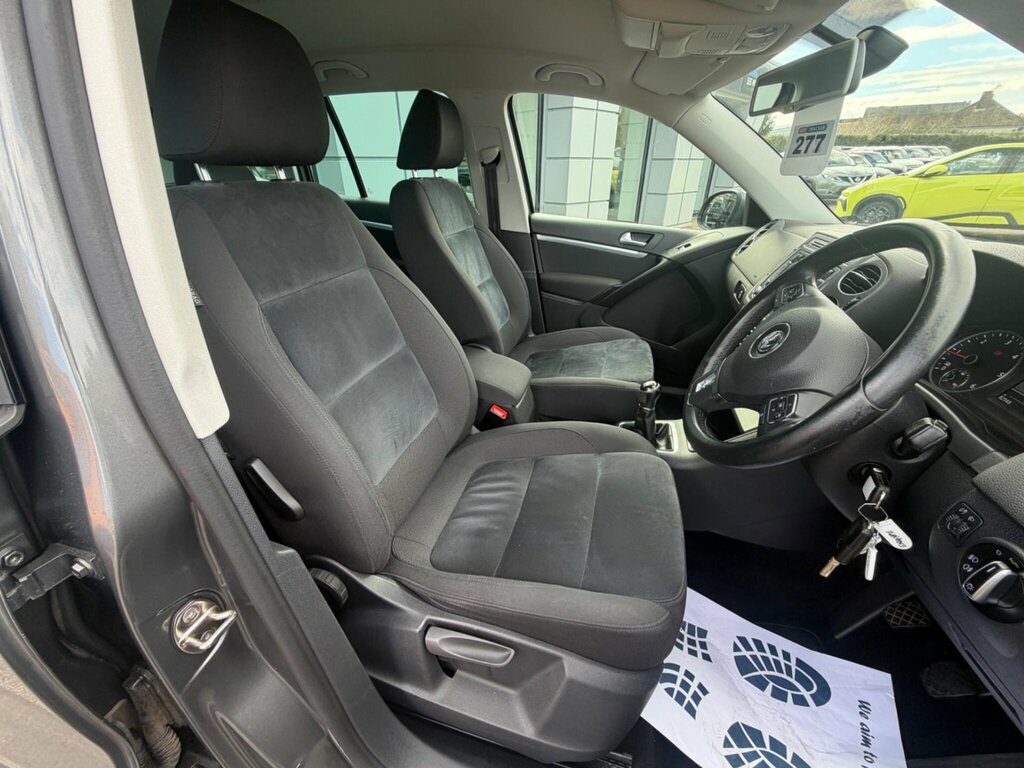 Volkswagen Tiguan 2.0 Tdi Bluemotion Tech Match Suv Dsg 4 Black #12