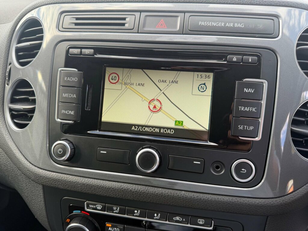 Volkswagen Tiguan 2.0 Tdi Bluemotion Tech Match Suv Dsg 4 Black #24