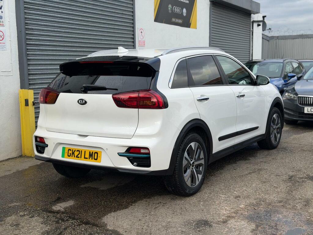 Kia e-Niro Suv 64Kwh 3 202121 White #3