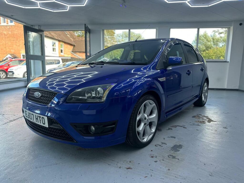 Ford Focus Zetec Climate 16V 5-Door Blue #1