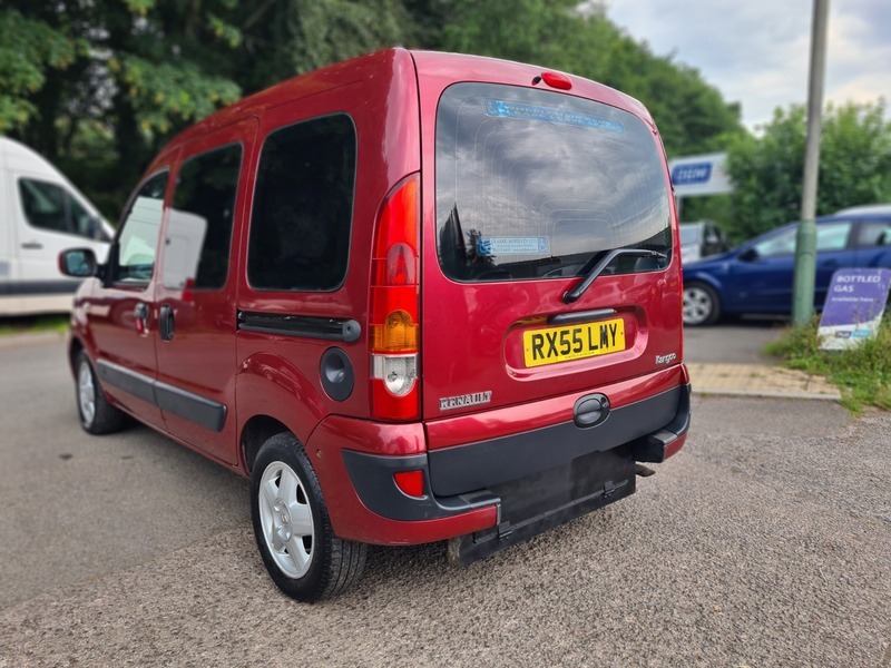 Renault Kangoo Estate Red #4