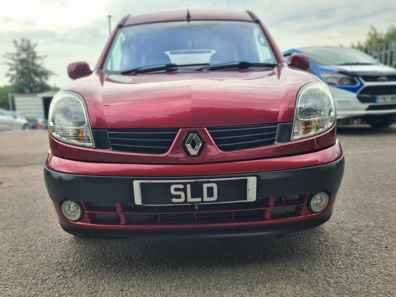 Renault Kangoo Estate Red #2