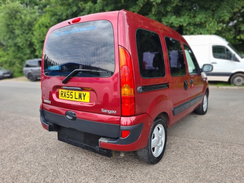 Renault Kangoo Estate Red #6