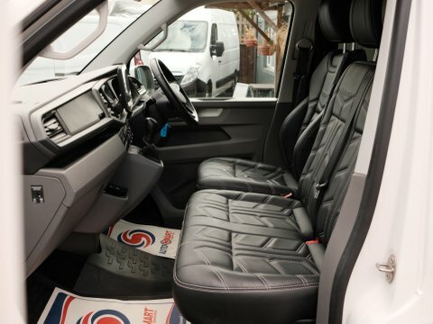 Volkswagen Transporter Automatic Red #11