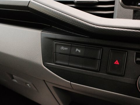 Volkswagen Transporter Automatic Red #29