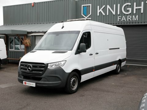 Mercedes-Benz Sprinter 315 Cdi Progressive White #3