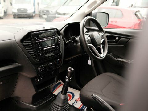 Isuzu D-Max Utility Scb Pickup Silver #2