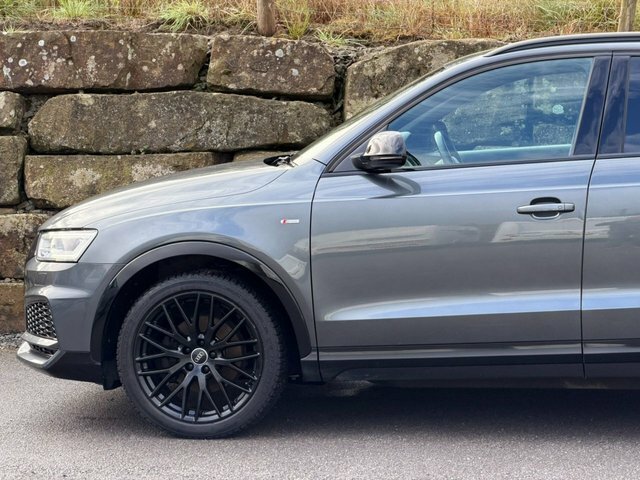 Audi Q3 1.4T Fsi Sport Black #3