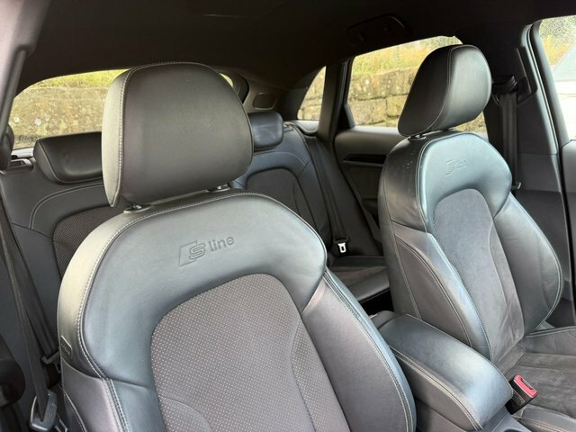 Audi Q3 1.4T Fsi Sport Black #21
