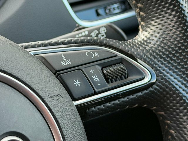 Audi Q3 1.4T Fsi Sport Black #39