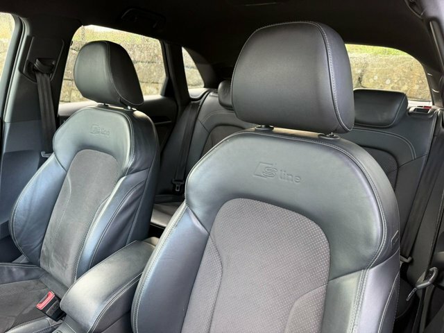Audi Q3 1.4T Fsi Sport Black #20