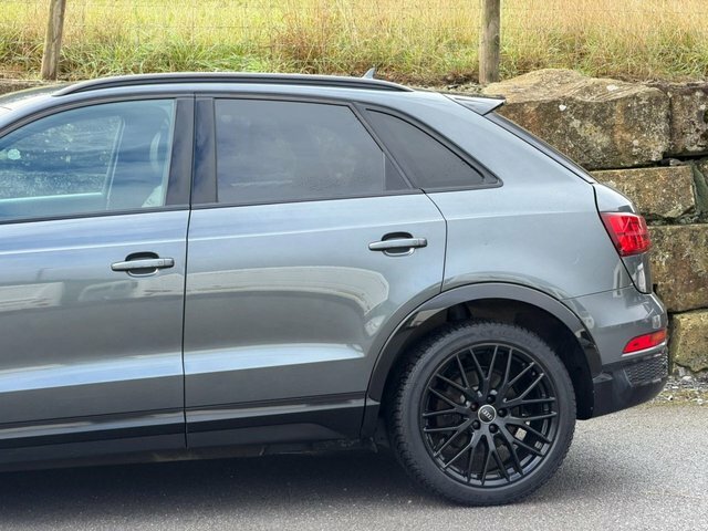 Audi Q3 1.4T Fsi Sport Black #4
