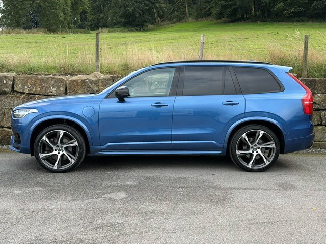 Volvo XC90 T5 Momentum Pro  #2
