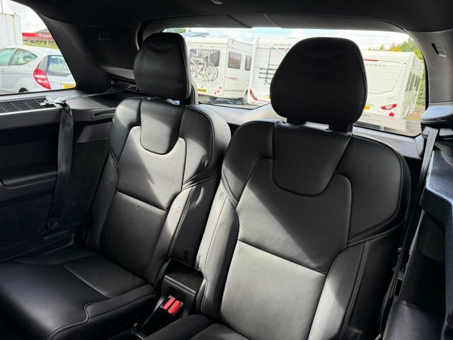 Volvo XC90 T5 Momentum Pro  #31