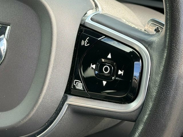 Volvo XC90 T5 Momentum Pro  #41