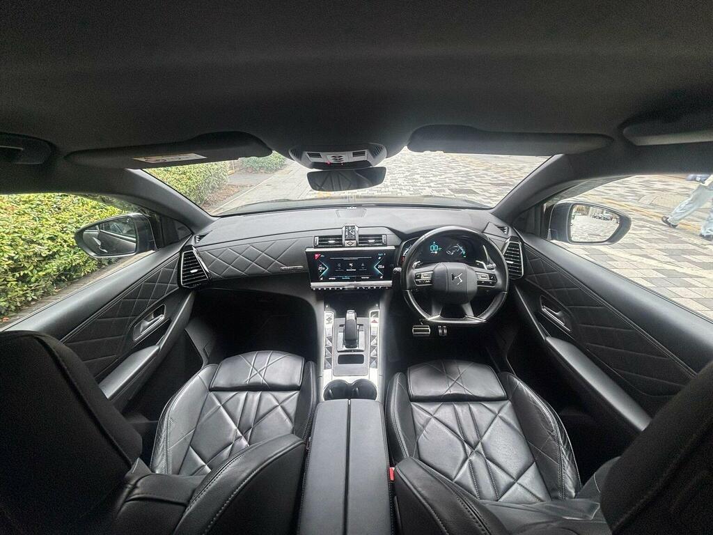 DS DS 7 Crossback 1.6 E-tense 13.2Kwh Performance Line Crossback White #20