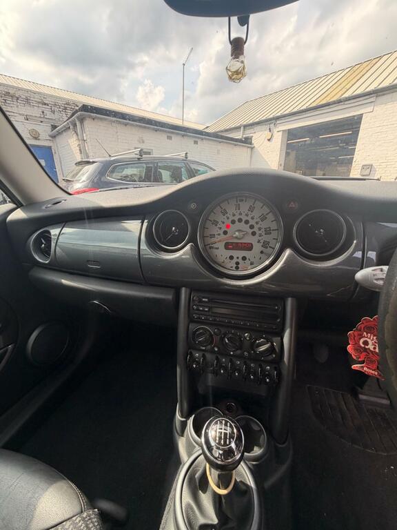 Mini Hatch 1.6L 1.6 One Hatchback Euro 3 9 Green #20