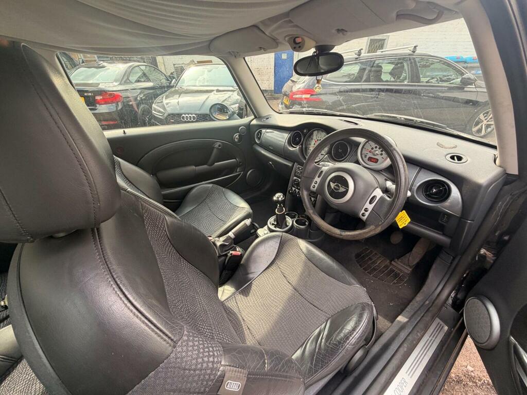 Mini Hatch 1.6L 1.6 One Hatchback Euro 3 9 Green #17