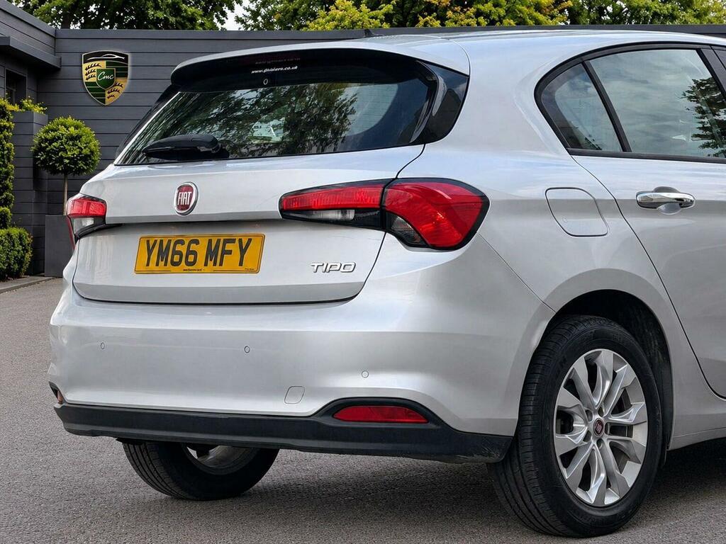 Fiat Tipo 1.4 T-jet 120 Easy Plus Silver #7