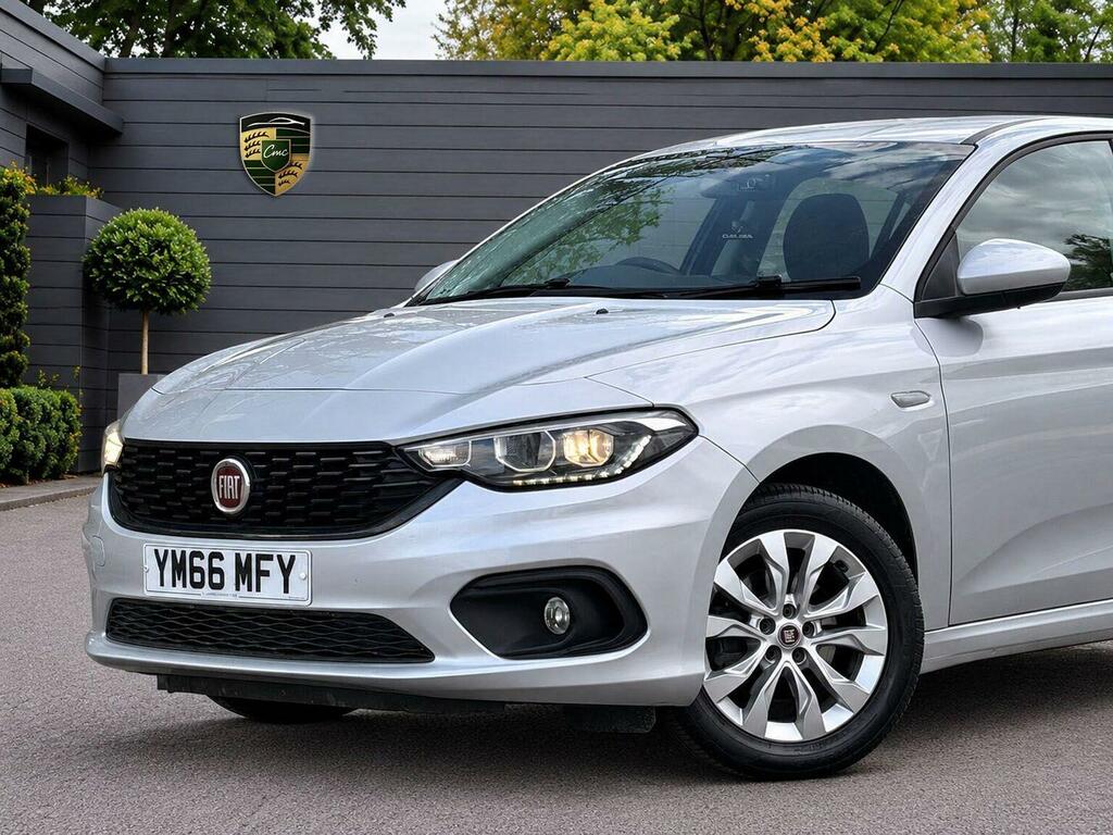 Fiat Tipo 1.4 T-jet 120 Easy Plus Silver #9